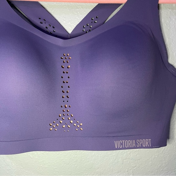 Victoria's Secret Lavender Sports Bra - Picture 2 of 5